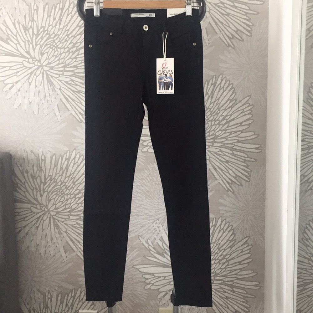Zara Body Curves Cropped Jeans